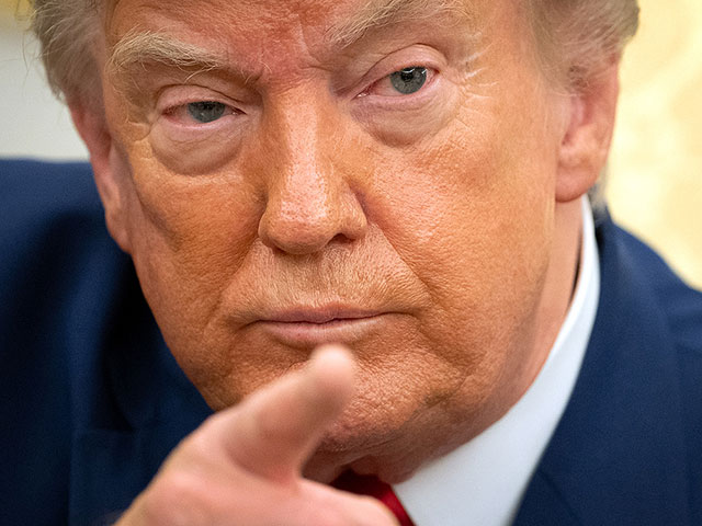 Трамп потребовал от Ирана заключить сделку, но не стал угрожать новой войной