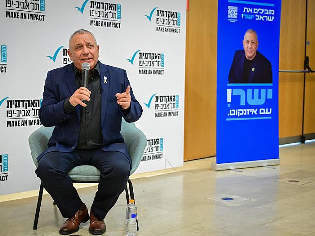ЦИК обязал Гади Айзенкота удалить предвыборный ролик с изображениями военнослужащих