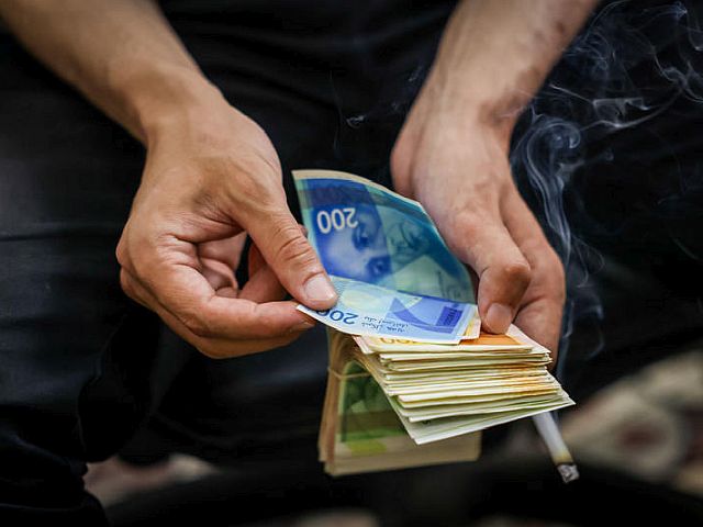 Компания, занимающаяся помощью в эмиграции израильтян, обратилась за защитой от кредиторов