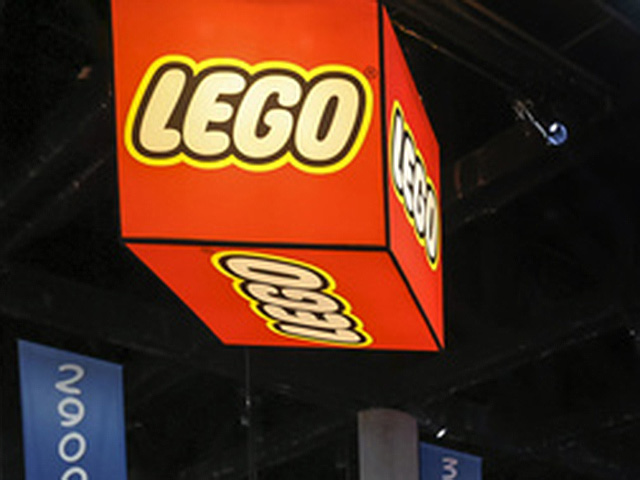 Сеть "Шуферсаль" начинает продавать игрушки LEGO