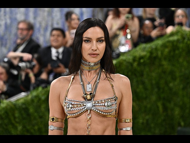 13. Ирина Шейк (40 лет, Россия)