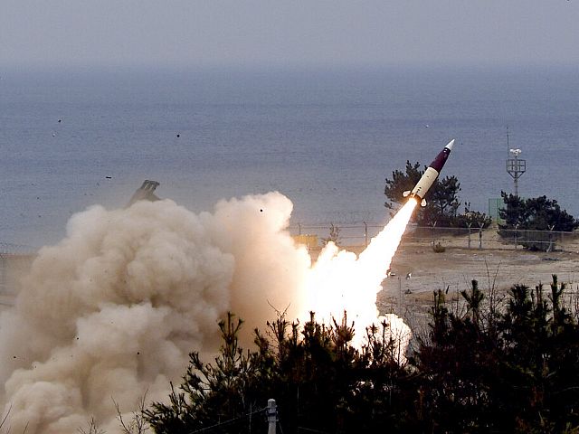 WP: Пентагон требует от производителей оружия резко ускорить выпуск ракет и систем ПРО