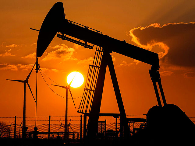 Цены на нефть снова выросли на фоне обмена ударами между США и Ираном
