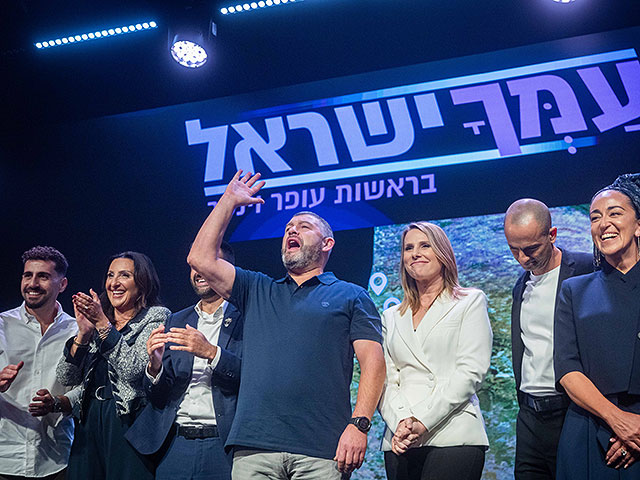 Предвыборный торг: на правом фланге формируют новые союзы