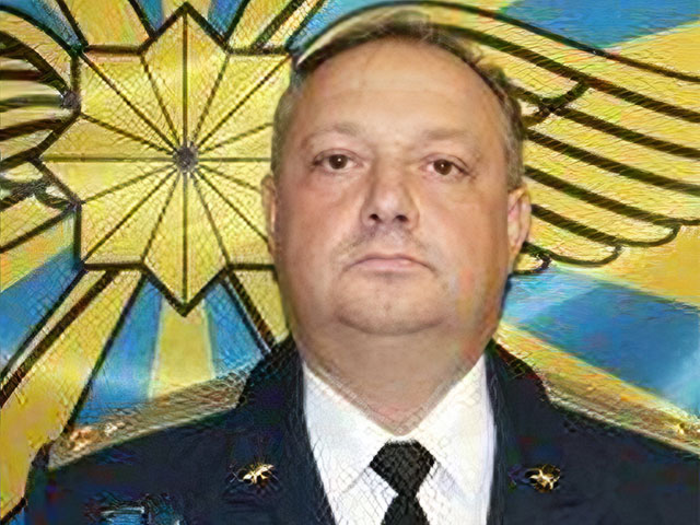Около Энгельса неизвестный на мотоцикле ранил высокопоставленного российского офицера ВКС