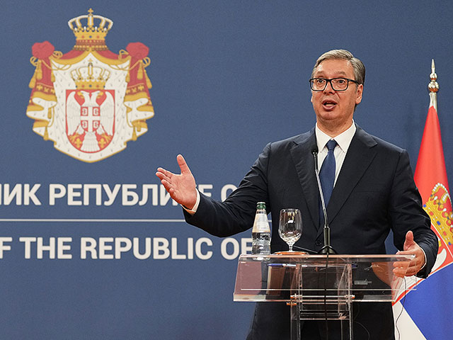 Президент Сербии назначил досрочные выборы и распустил парламент
