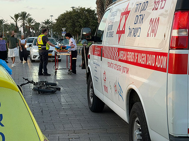 В Хайфе в ДТП тяжело травмирован мужчина, ехавший на электровелосипеде