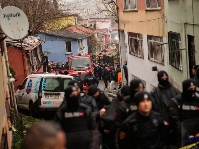 11 пострадавших при стрельбе в Турции, задержан 15-летний подросток