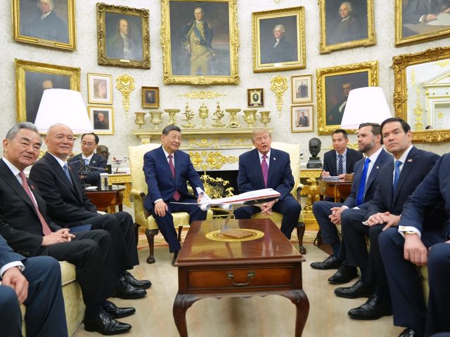 Искусственный интеллект, панды и студенты: встреча Трампа и Си Цзиньпина в Белом доме