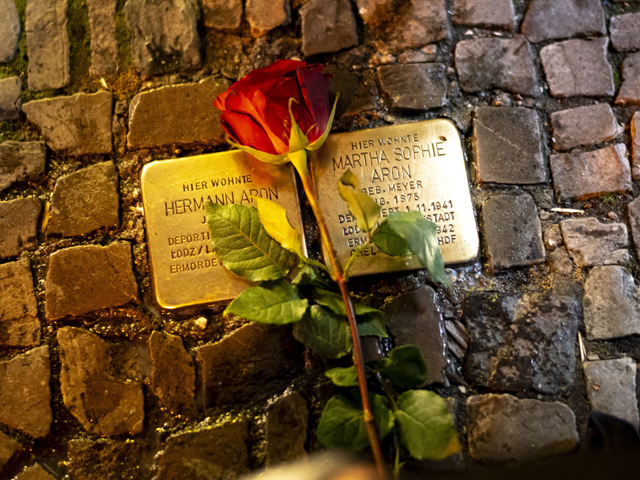 На востоке Германии отказались от установки мемориальных плит в память о жертвах нацизма