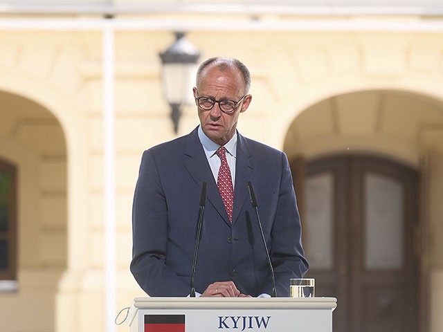 Канцлер ФРГ Мерц прибыл с визитом в Киев