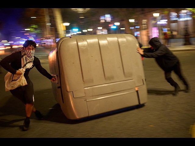 Протесты против жилищного кризиса в Барселоне. Фоторепортаж