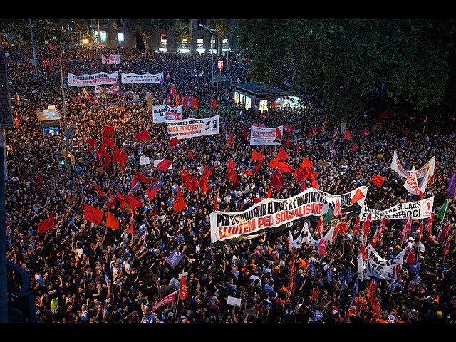 Протесты против жилищного кризиса в Барселоне. Фоторепортаж
