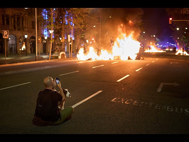 Протесты против жилищного кризиса в Барселоне. Фоторепортаж