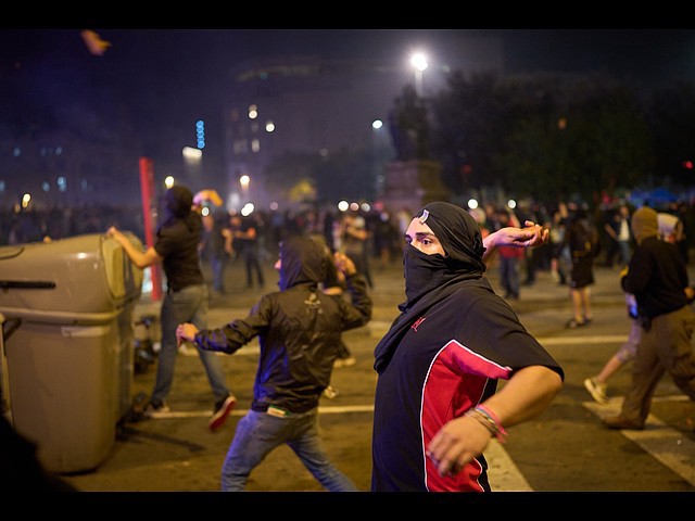 Протесты против жилищного кризиса в Барселоне. Фоторепортаж