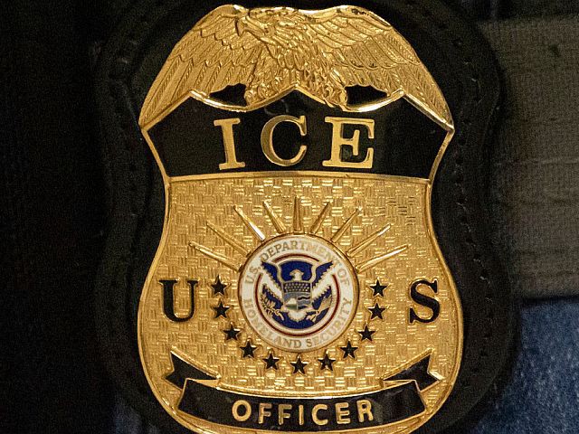 Агент ICE ранил мужчину в Нью-Йорке, Мамдани потребовал прекратить операции миграционной службы