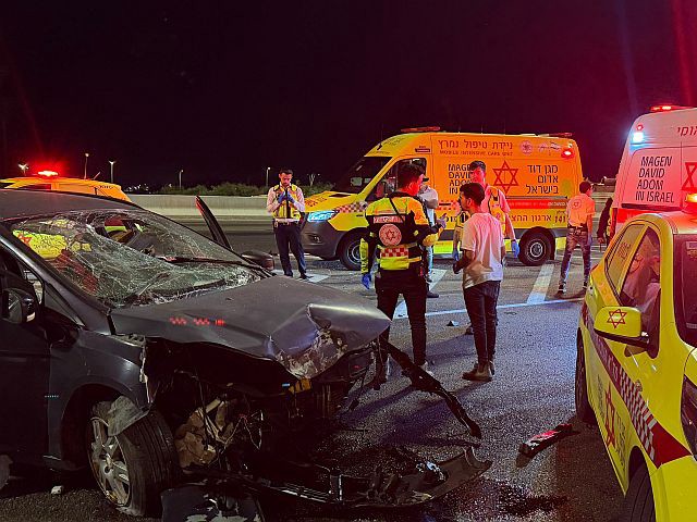 ДТП на 20-й трассе в районе Тель-Авива, трое пострадавших