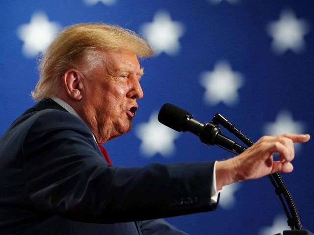 Трамп назвал решение Нобелевского комитета "позором" и заявил, что заслужил восемь премий мира