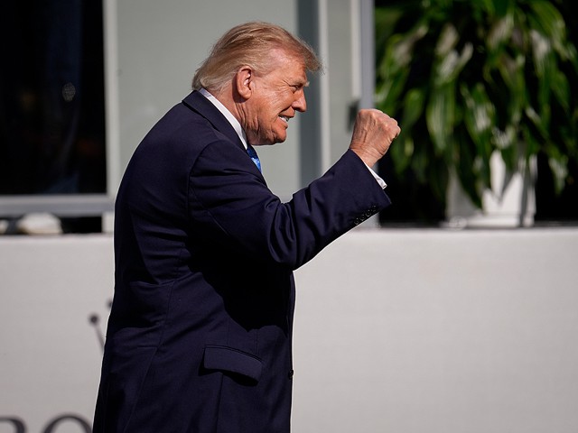 Трамп: задержанные у авиабазы Fairford собирались нанести "серьезный ущерб"