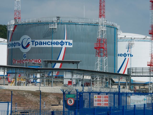 Конгресс США рассмотрит законопроект, запрещающий Трампу закупать российскую нефть
