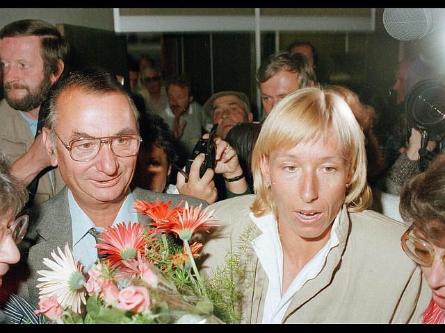 С отцом, Мирославом Навратилом, 1986 год