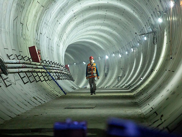 Мэры Гуш-Дана отказываются строить временные кварталы для строителей метро