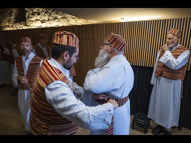 Благословение коэнов: массовая молитва у Стены Плача. Фоторепортаж