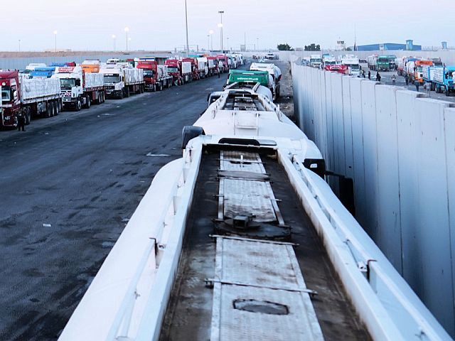 N12: ХАМАС получает миллиарды шекелей в год от поставок гумпомощи и товаров в Газу