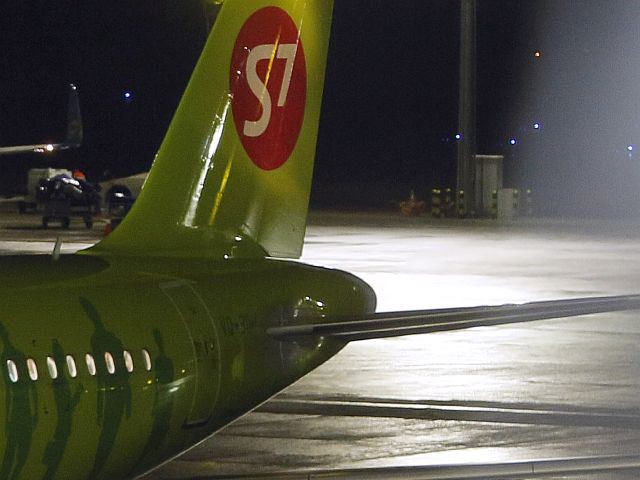 Самолет S7 Airlines подал сигнал бедствия над Казахстаном и изменил курс