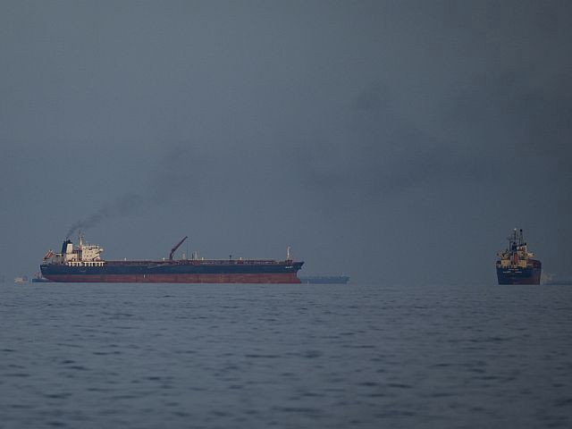 WSJ: Иран исчерпал запасы нефти в "теневых танкерах"