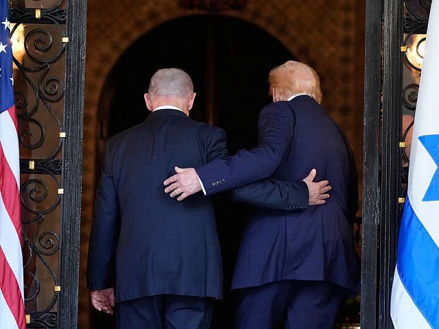 Трамп опроверг сообщения о том, что Нетаниягу просил его поддержать на выборах