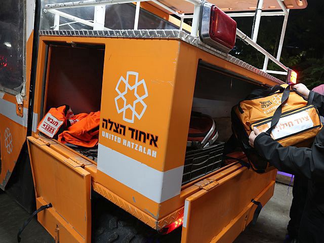 В Иерусалиме молодой мужчина упал с большой высоты на строительной площадке