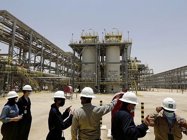 Саудовская Аравия работает над расширением нефтепровода Восток-Запад