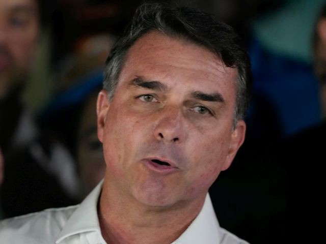 CNN: Болсонару бежал из Бразилии с помощью экс-агента "Мосада"