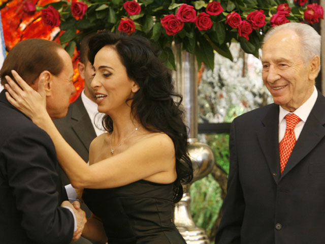 Шимон Перес во время приема Сильвио Берлускони в Иерусалиме. 2010-й год