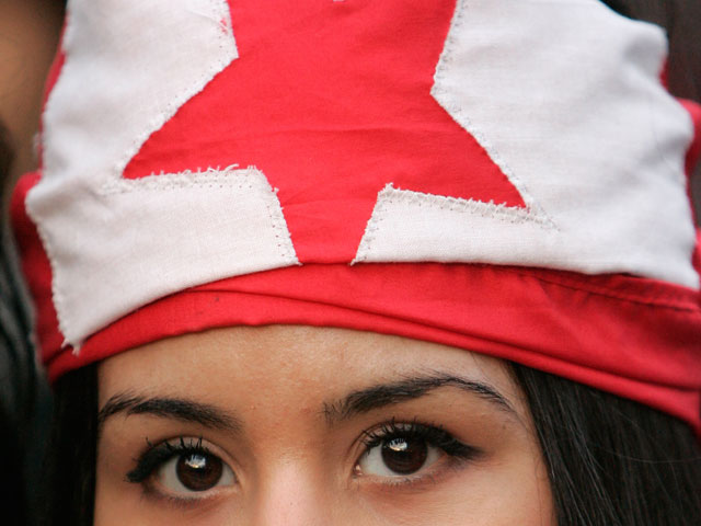 Участница "тунисской революции". Январь 2011 года