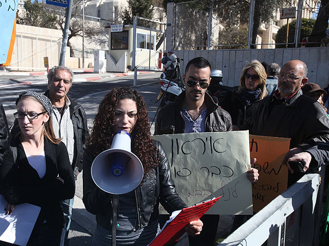 Адаса Маргулис на демонстрации жителей Бейт-Шемеша в Иерусалиме, 5 февраля 2012 года 
