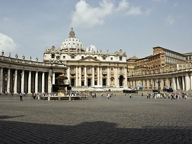 Месть за инквизицию: Anonymous взломали официальный сайт Ватикана
