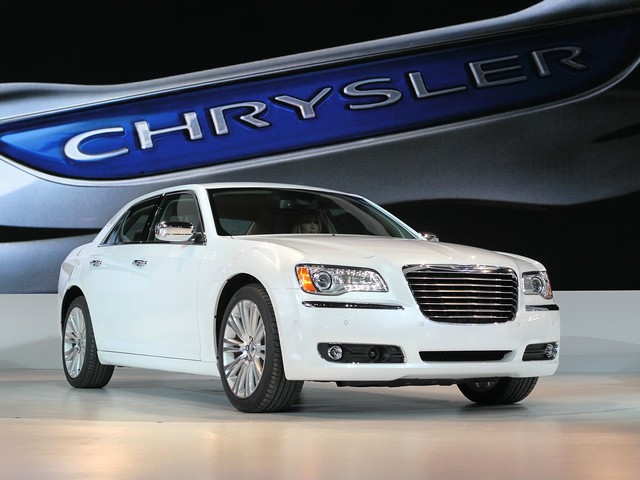 На израильском рынке начинается продажа седана Chrysler 300 нового поколения
