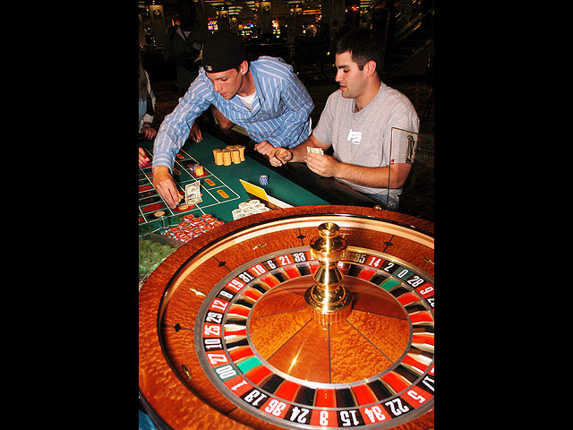 Мозг азартных игроков отличается пониженной чувствительностью к потере денег 