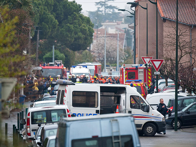 К северу от Тулузы идет операция по захвату террориста, устроившего бойню в еврейской школе