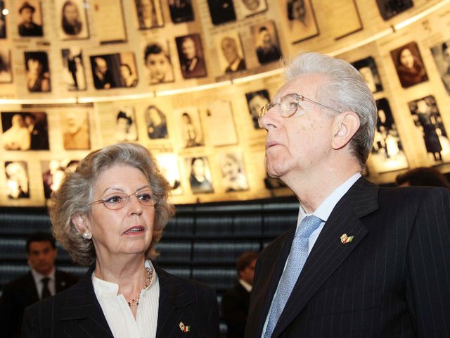 Премьер-министр Италии Марио Монти и его супруга Эльза в музее Яд ва-Шем. 09.04.2012