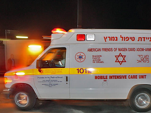 Подозрение на теракт: еврея ударили ножом возле гробницы Первосвященника Шимона