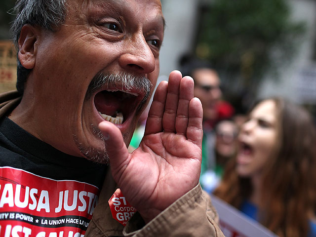 "Оккупанты" против "грабителя" с Русского холма: митинг в Сан-Франциско