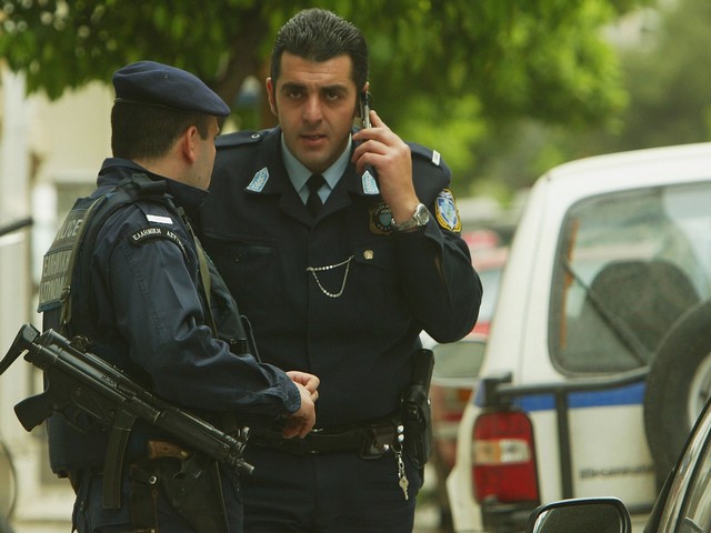 В офисе бывшего премьер-министра Греции сработало взрывное устройство