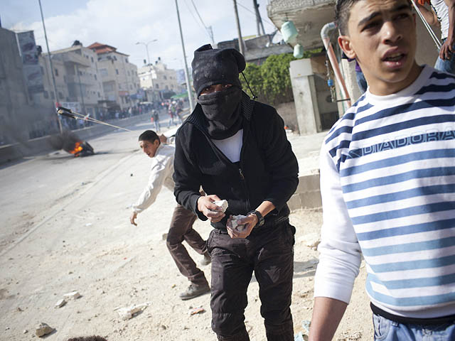 Беспорядки в Бейтунии: ранены четверо солдат и двое палестинцев