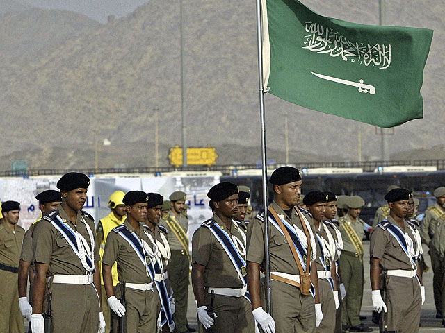 Саудовская армия на границе с Ираком отчиталась о полной боеготовности