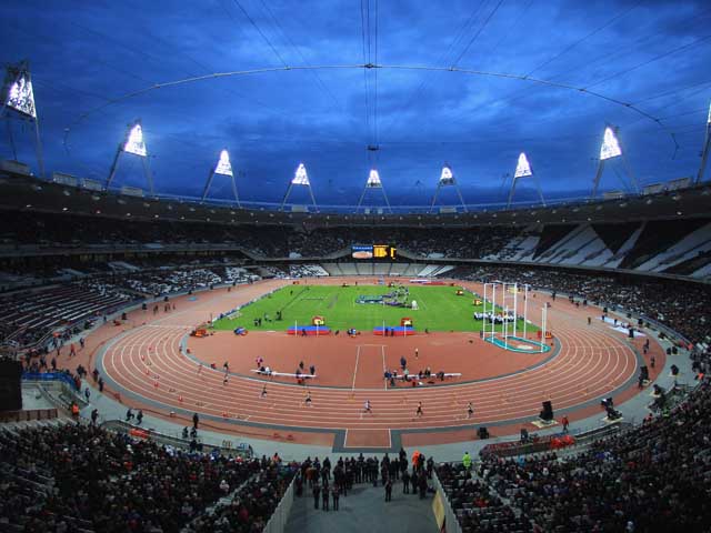 Девятилетняя девочка открыла Олимпийский стадион в Лондоне