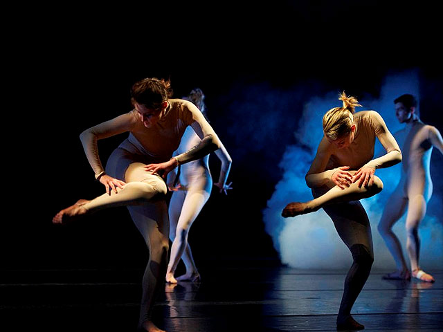 Труппа Company E представит израильтянам "не стандартные балеты" 