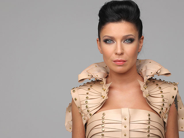 "Этот мой альбом &#8211; самый голый": украинская певица Елка в Израиле